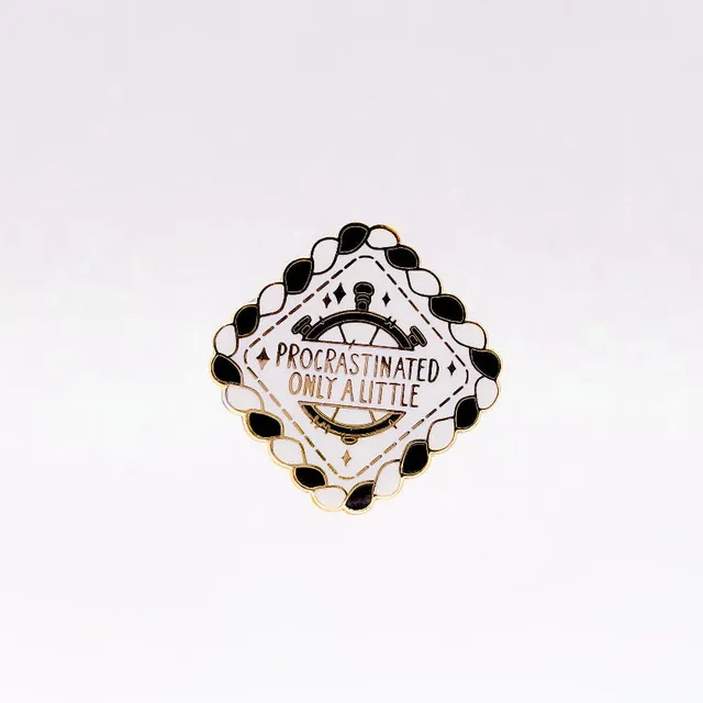 miamouz-enamel-pins-procrastinated-pin-41mm-gold image 1