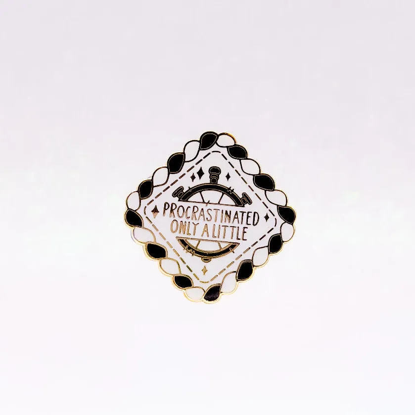 miamouz-enamel-pins-procrastinated-pin-41mm-gold image 1