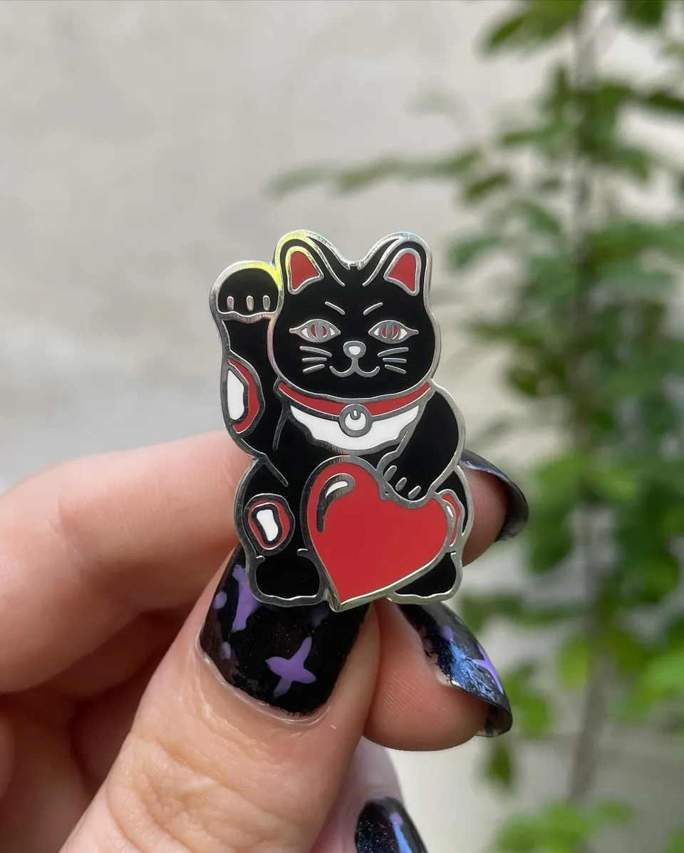 kabujiro-enamel-pins-heart-maneki-neko-email-pin image 1