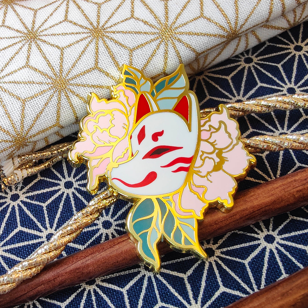 katzenjammerpins-kitsune-blossom-pink-emaille-pin-rosa-gold image 2