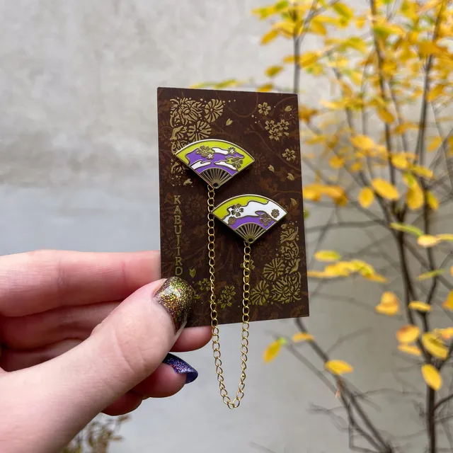 kabujiro-fans-non-binary-pride-fans-kragen-pin-set-gold image 1
