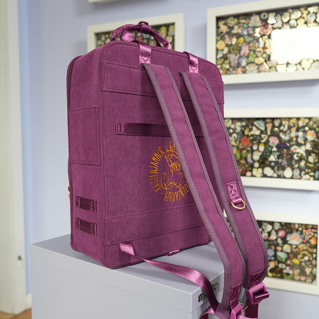 katzenjammerpins-ita-bag-rucksack-berry-front-pocket-silber image 3