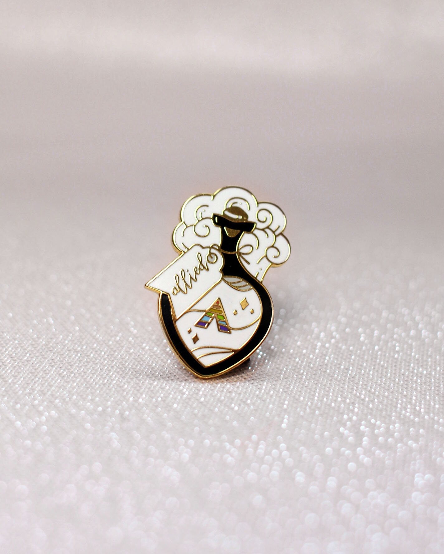 miamouz-pride-potion-allied-flag-pin-emaille-pin-gold image 5
