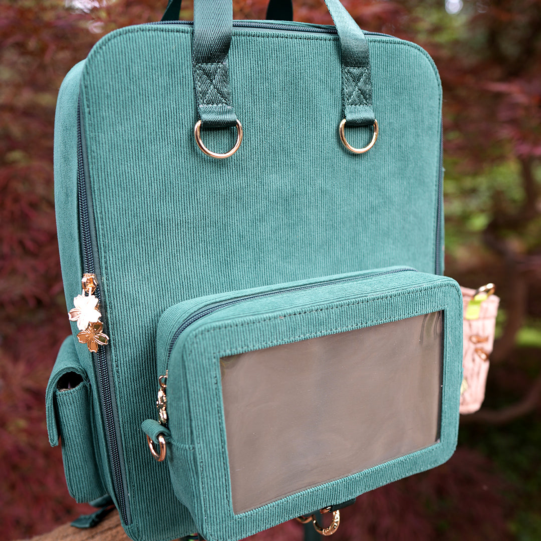 katzenjammerpins-ita-bag-rucksack-gr-n-silver-fronttasche image 2