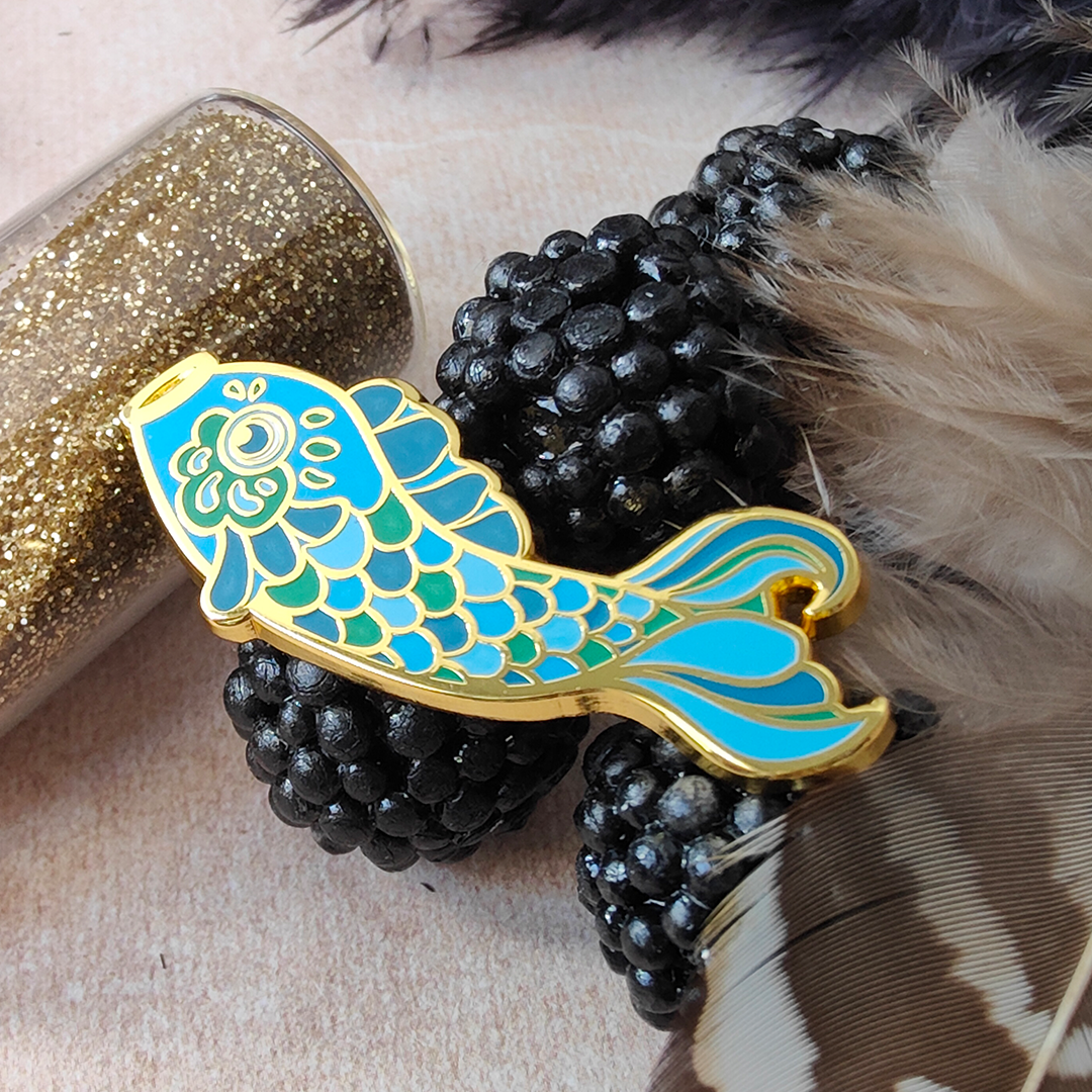 katzenjammerpins-koi-nobori-charm-pin-bp241-22-blau-fisch image 7