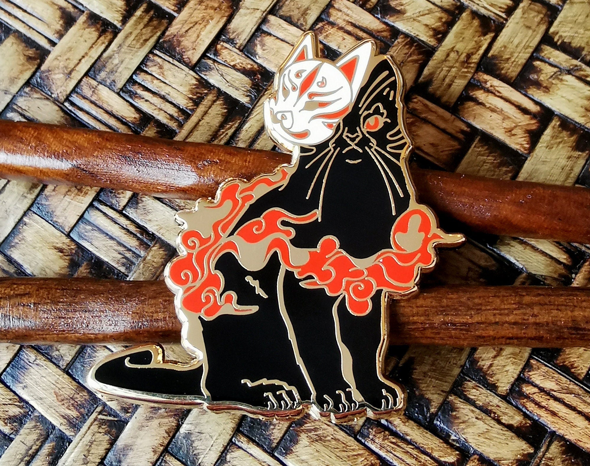 katzenjammerpins-catsune-ninja-cat-emaille-pin-schwarz image 2