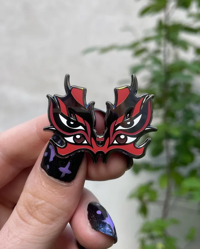kabujiro-kabuki-eyes-emaille-pin-schwarz-augen-motiv image 1