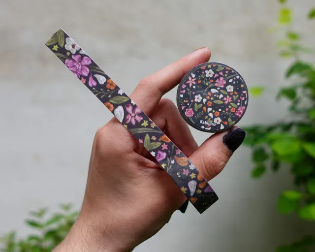 kabujiro-spirit-florals-washi-tape-15mm-x-10m-blumen image 1