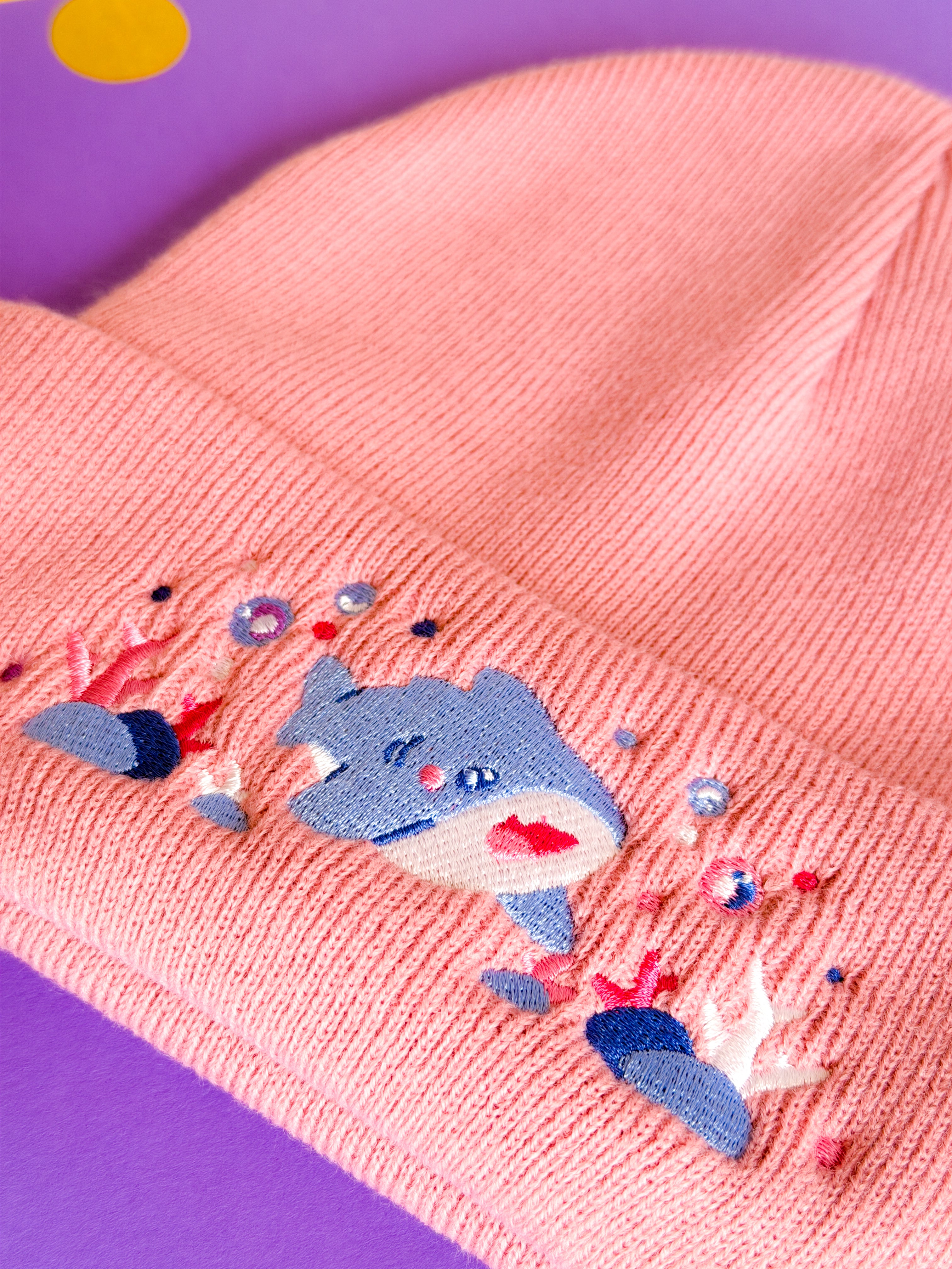 miamouz-happy-shark-beanie-m-tze-powder-pink-strick image 2