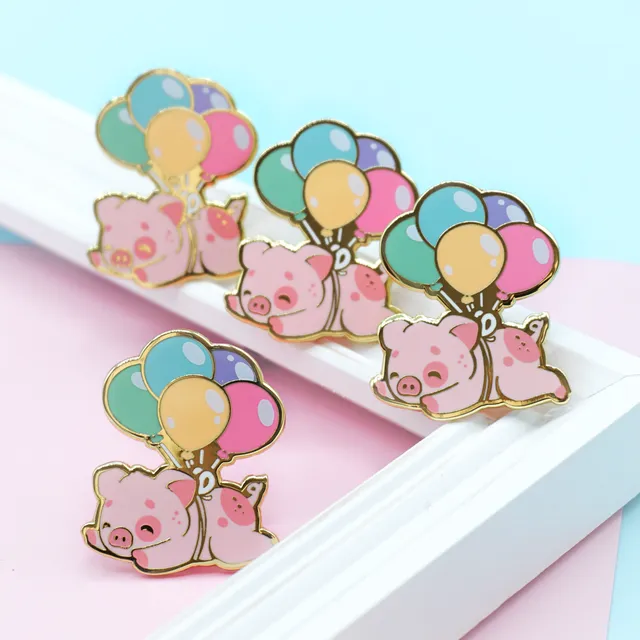miamouz-enamel-pins-flying-piggy-pin-hartemaille-regenbogen image 1