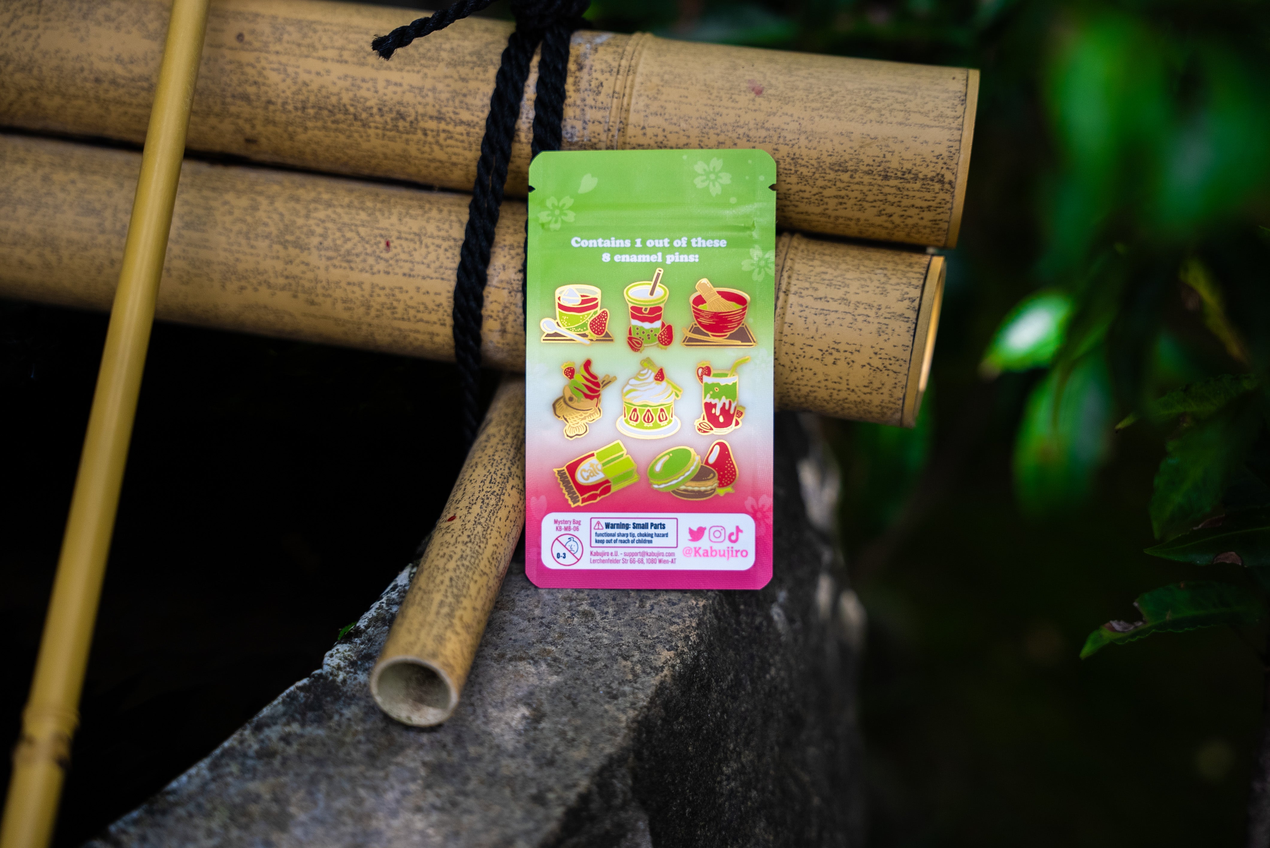 kabujiro-matcha-mystery-vol-2-emaille-pin-blind-bag image 2