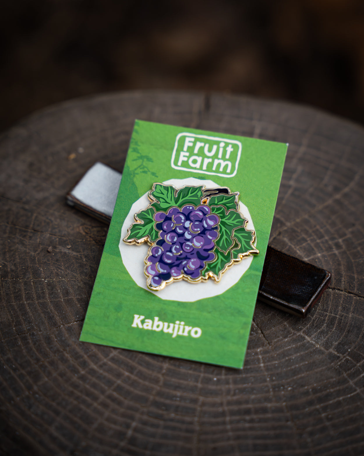 kabujiro-fruit-farm-emaille-pin-set-showa-retro-obst image 2