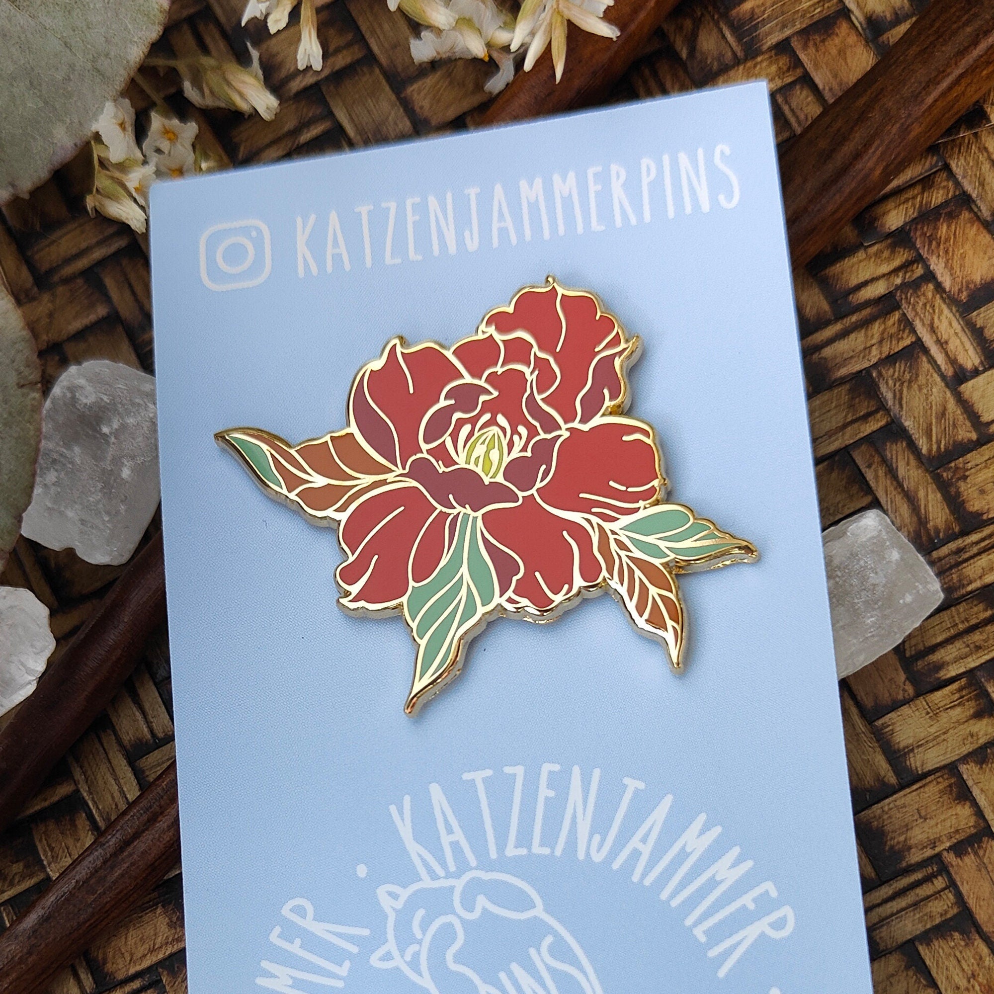 katzenjammerpins-peony-emaille-pin-blume-blau-gold image 5
