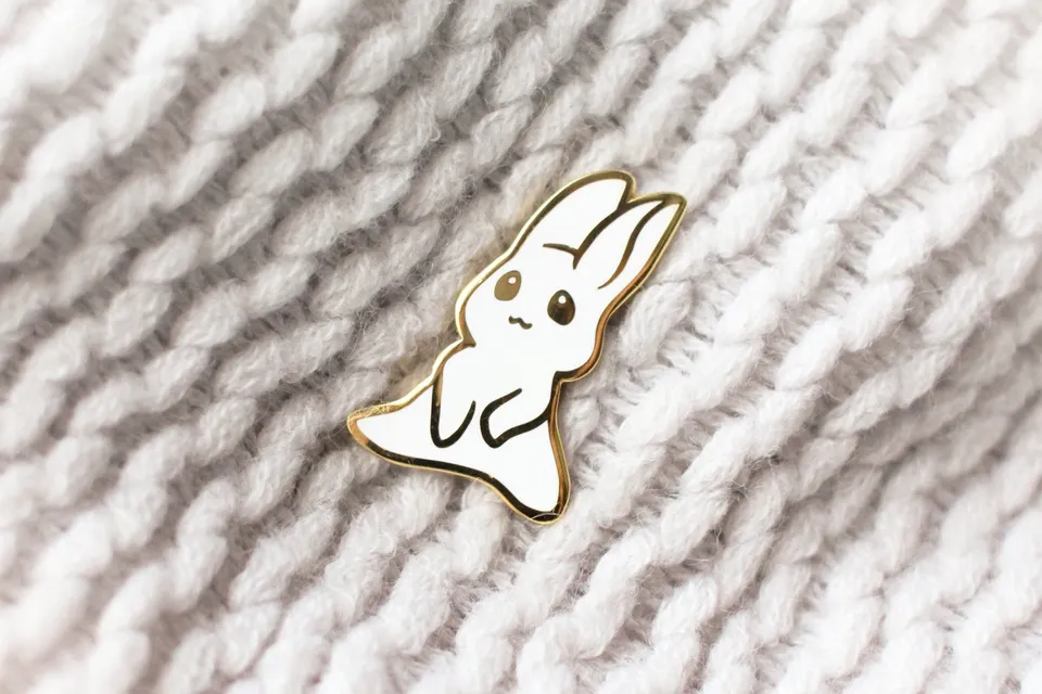 miamouz-enamel-pins-white-rabbit-emaille-pin-normal-quality image 1