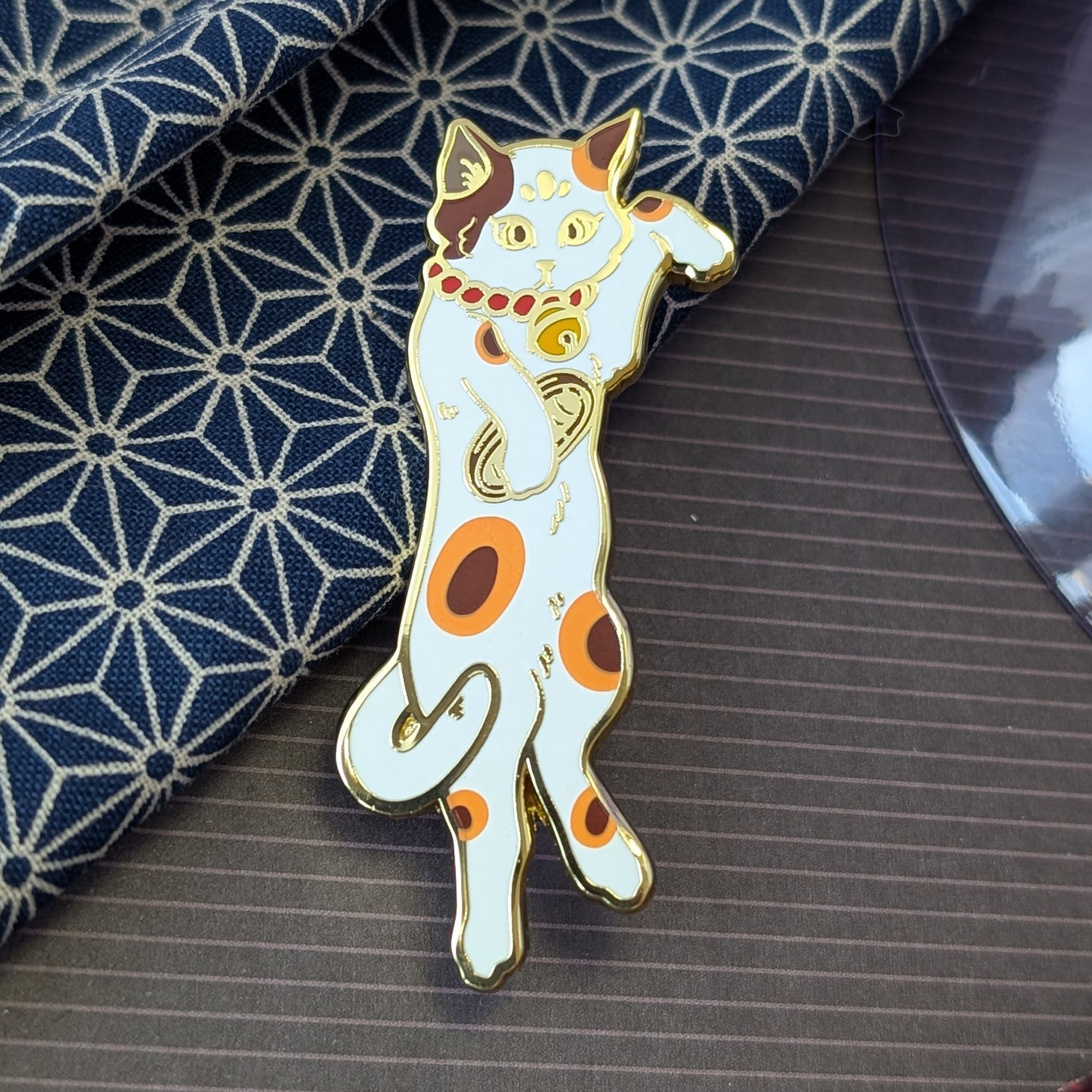 katzenjammerpins-sakurango-mystery-long-cats-emaille-pin image 4