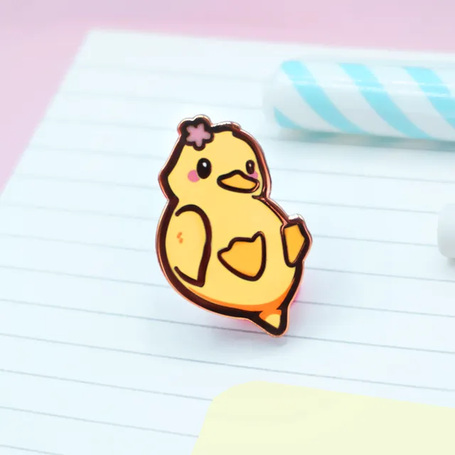 miamouz-enamel-pins-ente-mit-blume-pin-normal-quality-gelb image 1