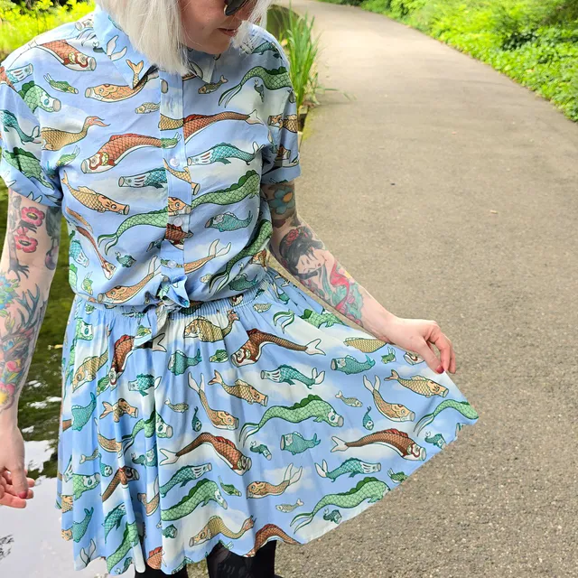 katzenjammerpins-koi-nobori-rock-blau-xs-3xl image 1
