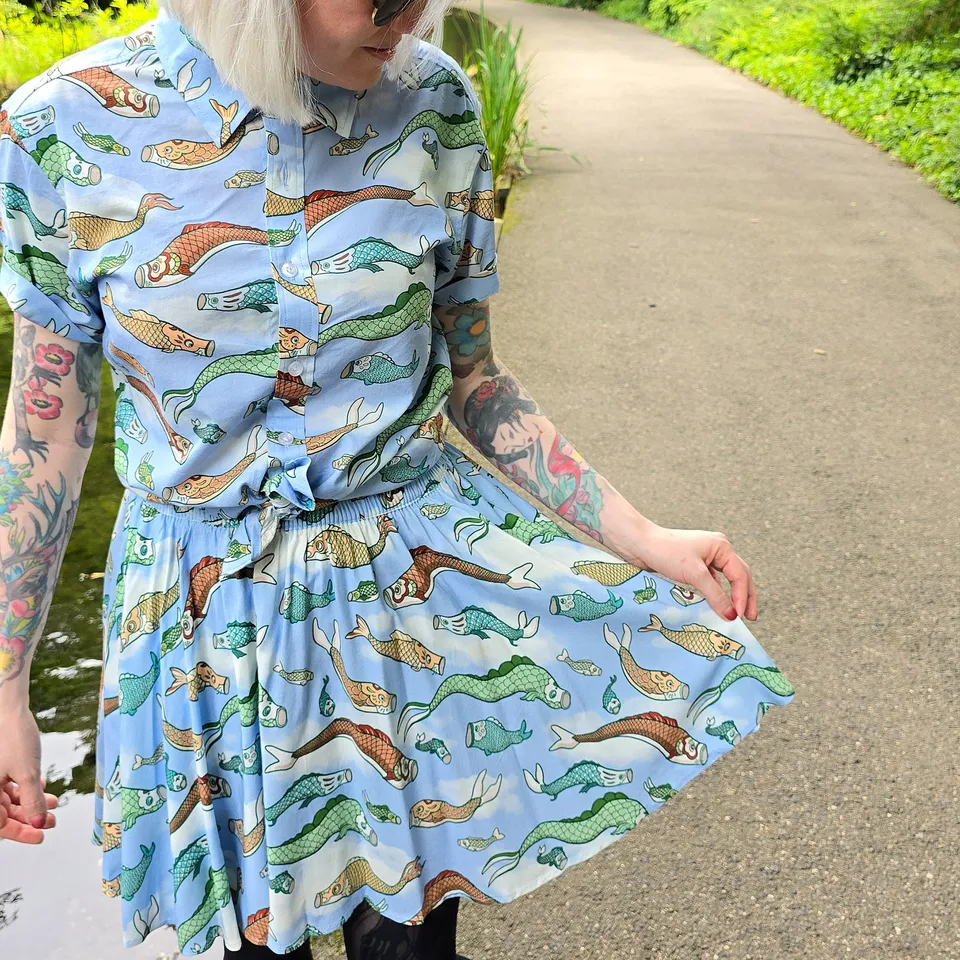 katzenjammerpins-koi-nobori-rock-blau-xs-3xl image 1