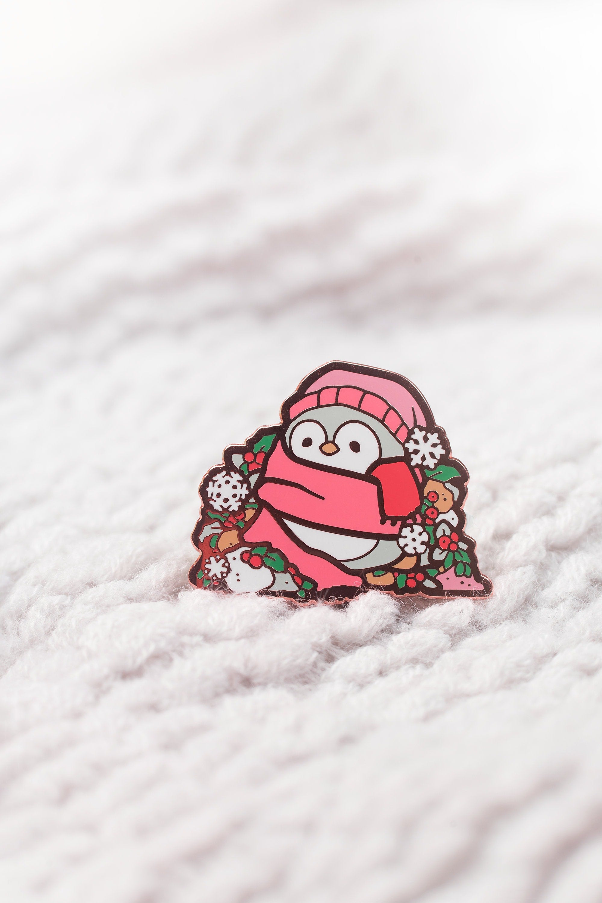 miamouz-winter-pinguin-emaille-pin-mit-schal-normal-quality image 3