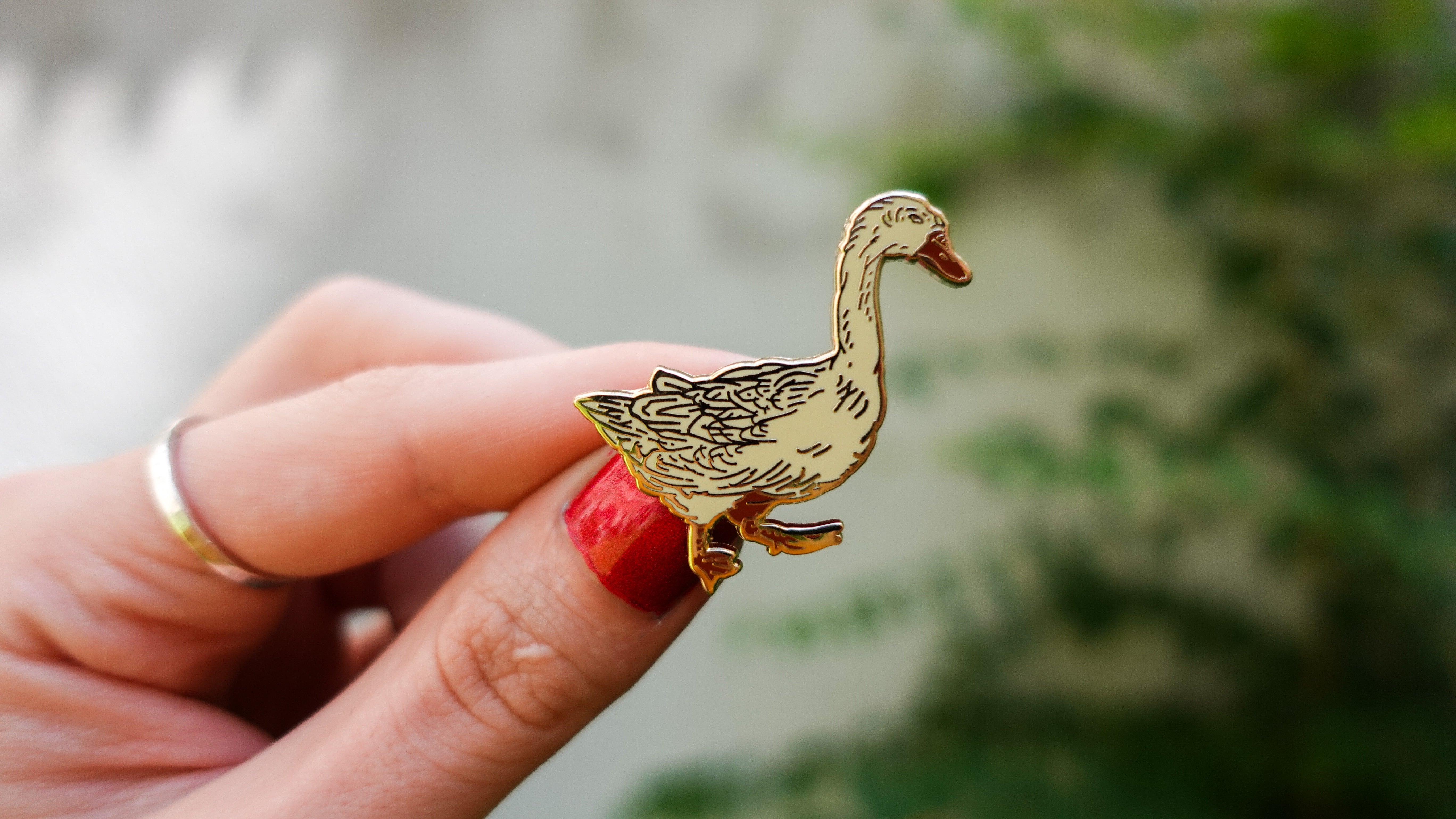 kabujiro-ukiyo-e-gans-emaille-pin-40mm-schwarz image 3