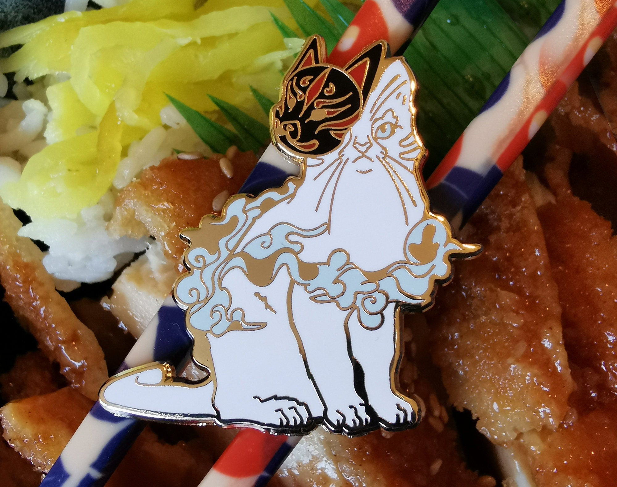 katzenjammerpins-catsune-ninja-cat-emaille-pin-moonlight image 1