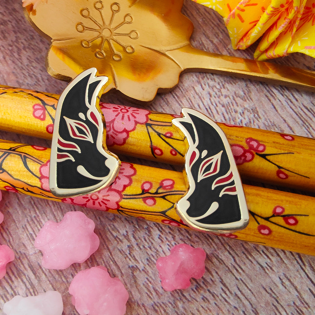 katzenjammerpins-kitsune-mask-pin-wei-hard-enamel image 4