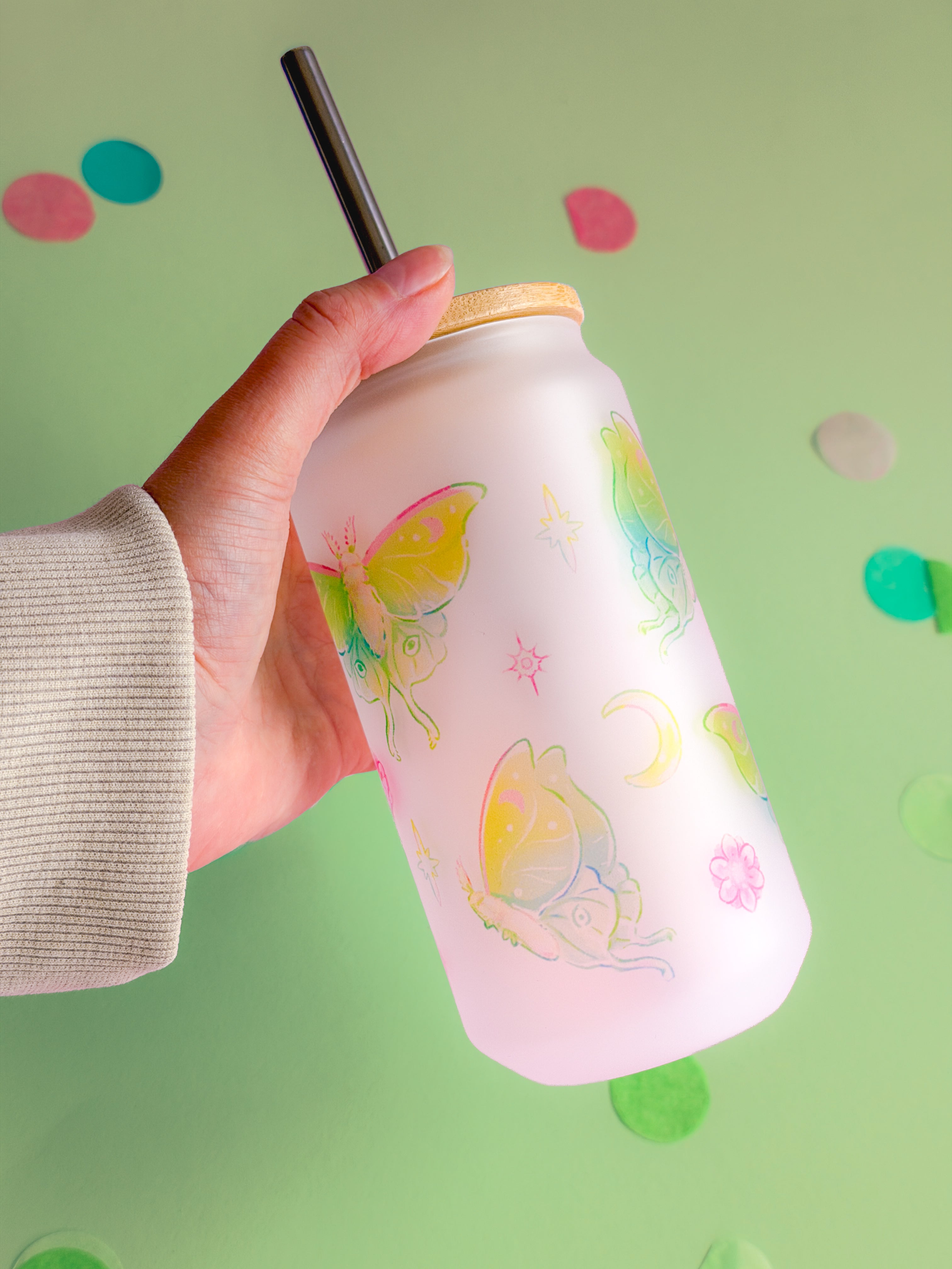 miamouz-luna-moth-glas-becher-520-ml-frosted-matt-mit-strohhalm image 1