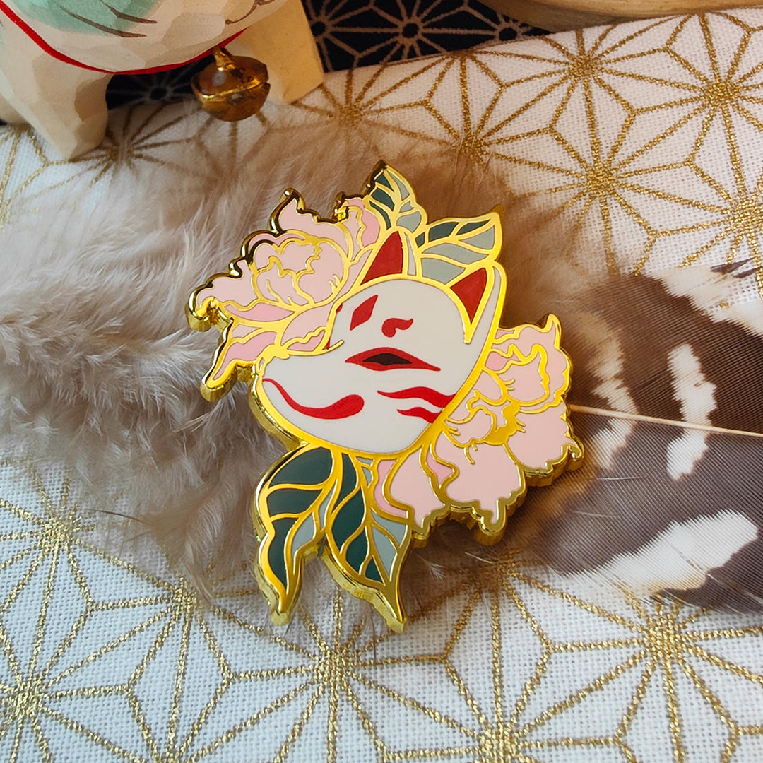 katzenjammerpins-kitsune-blossom-pink-emaille-pin-rosa-gold image 4