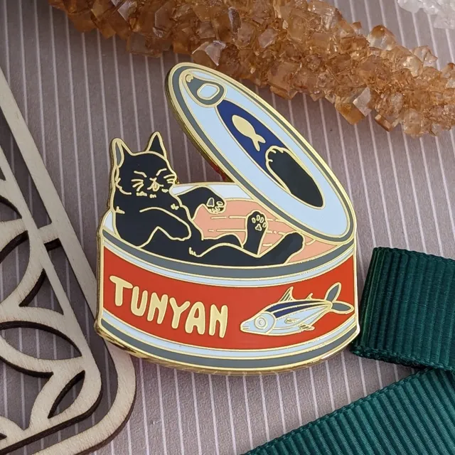 katzenjammerpins-hard-enamel-pins-tunyan-enamel-pin-samurai-katze image 1