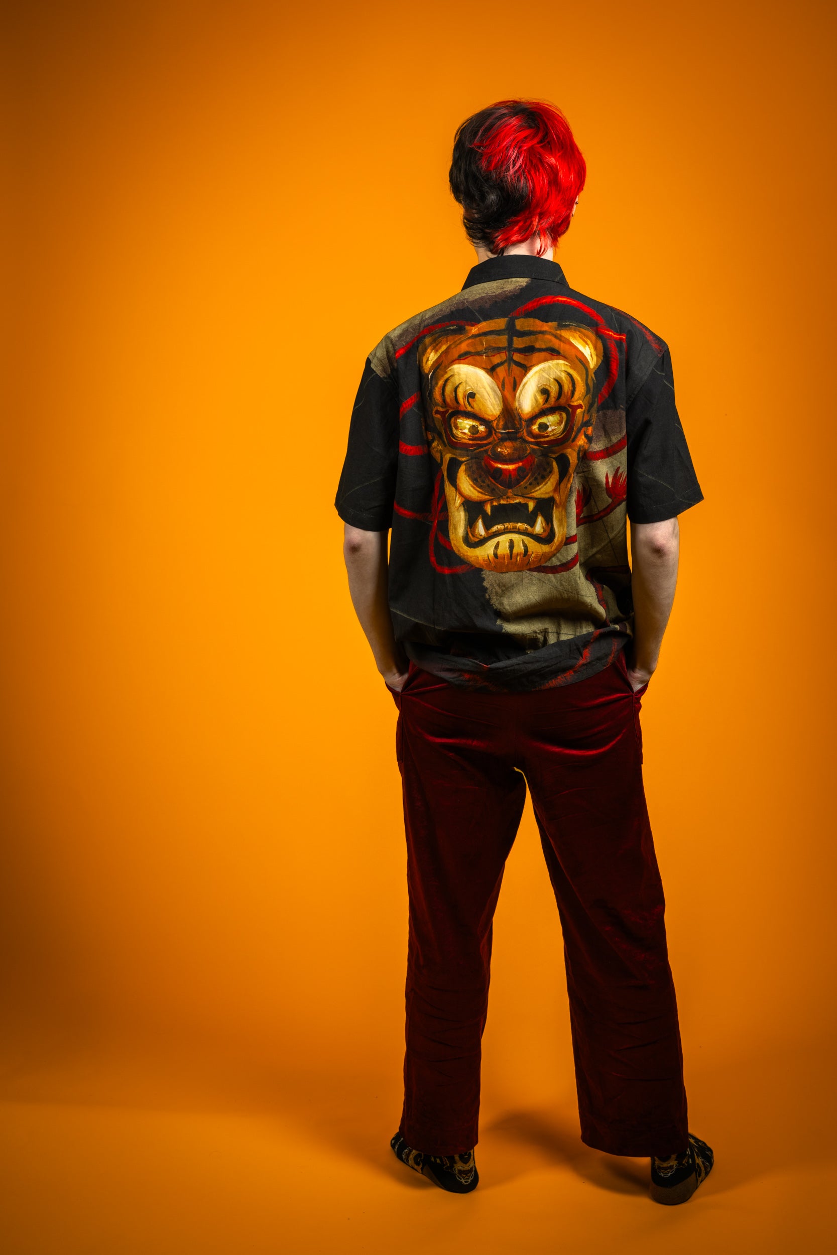 kabujiro-clothing-samurai-tiger-button-up-hemd-unisex image 4