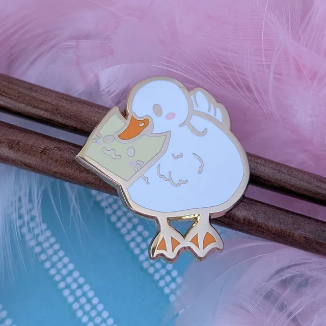katzenjammerpins-duck-hard-enamel-pin-gold-2-8cm image 1