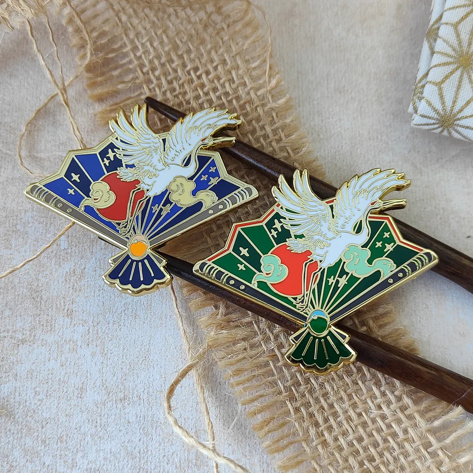 katzenjammerpins-sensu-crane-hard-enamel-pin-blau-kranich-f-cher image 1