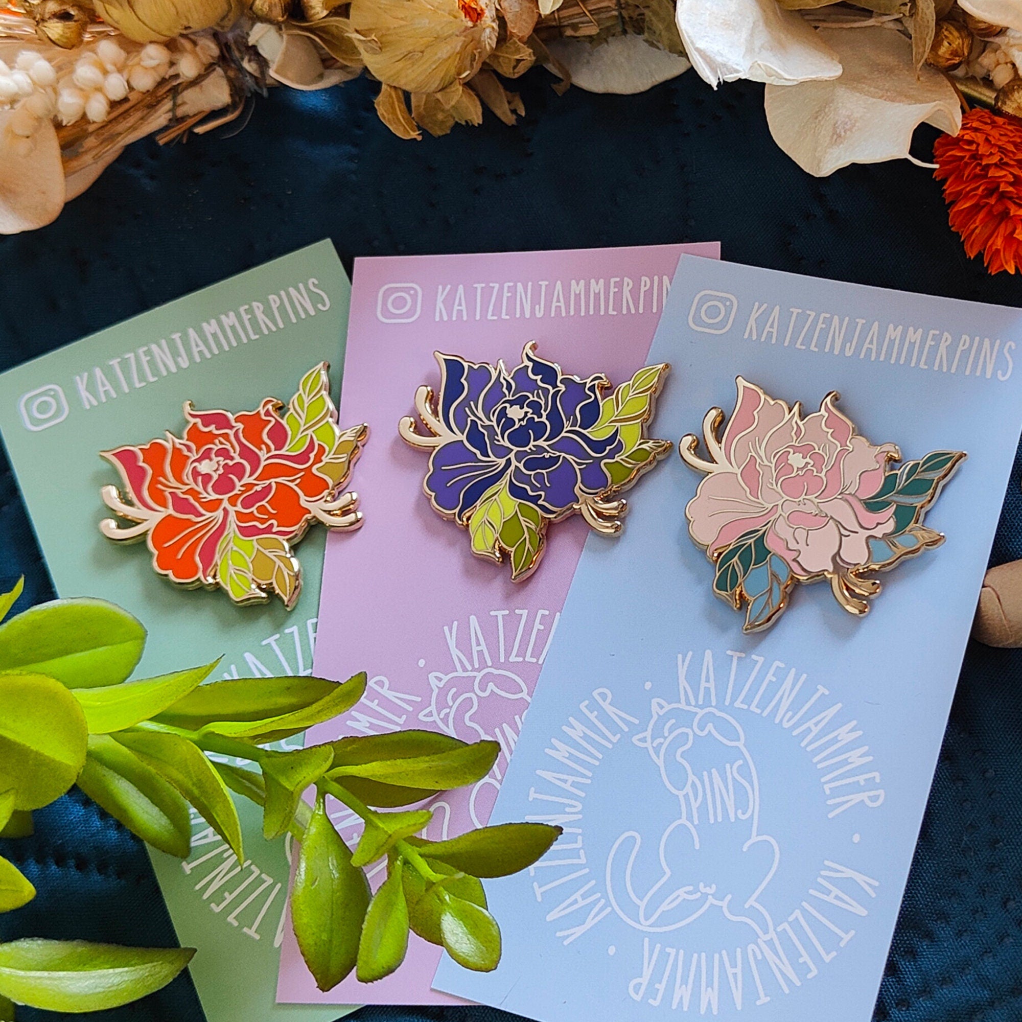 katzenjammerpins-wild-peony-emaille-pin-3er-set-gold image 5