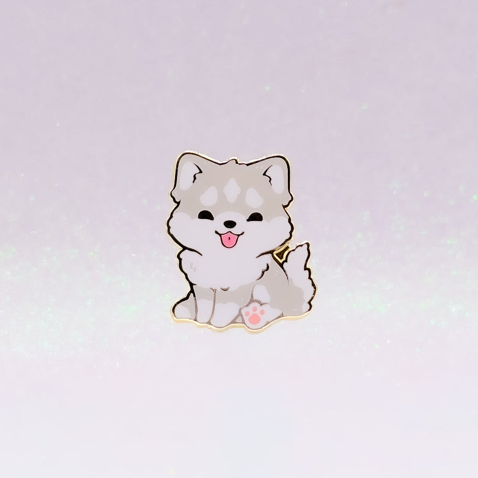miamouz-enamel-pins-husky-malamute-pin-hellgrau-wei image 1