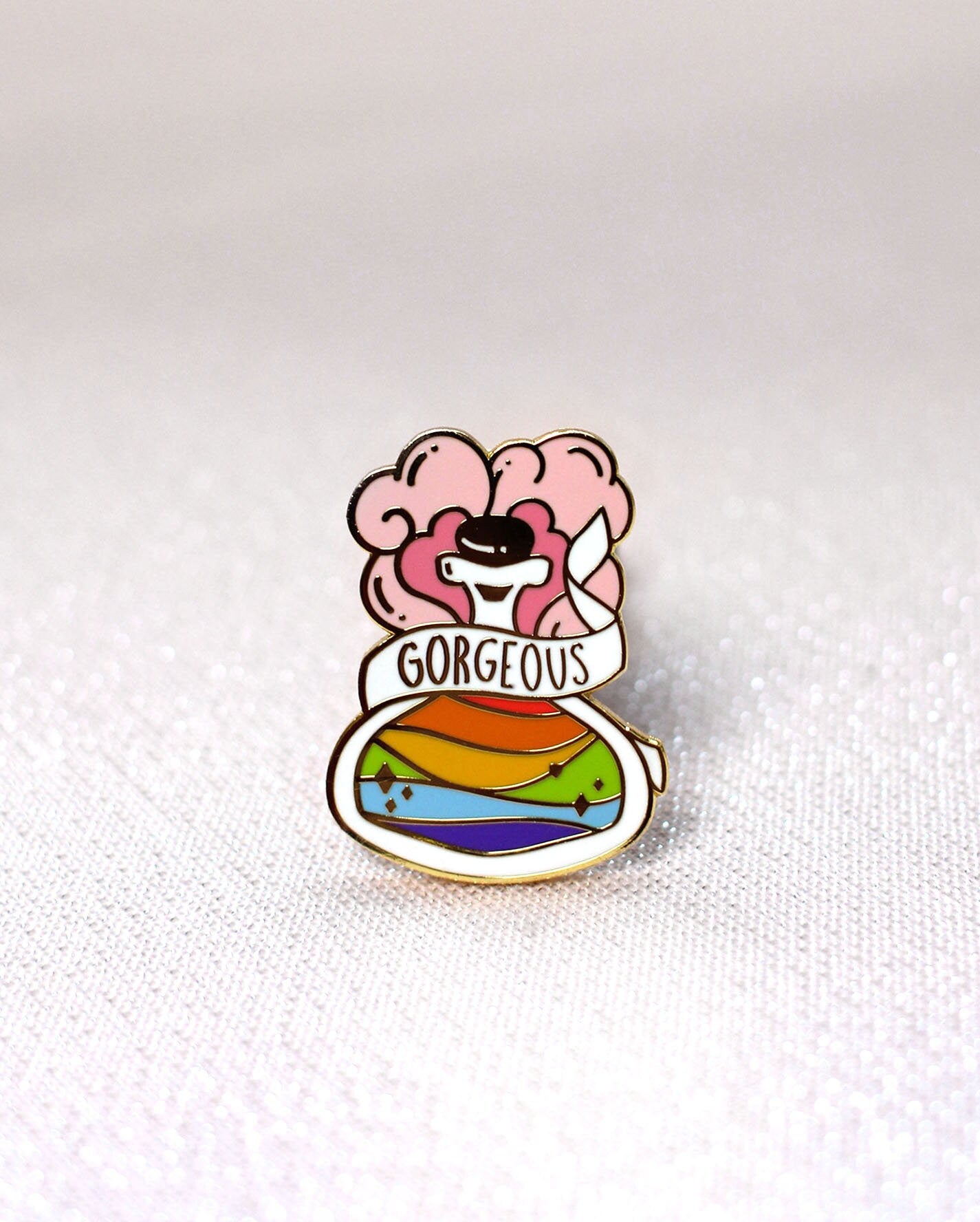 miamouz-pride-potion-emaille-pin-regenbogenflagge-gold image 5