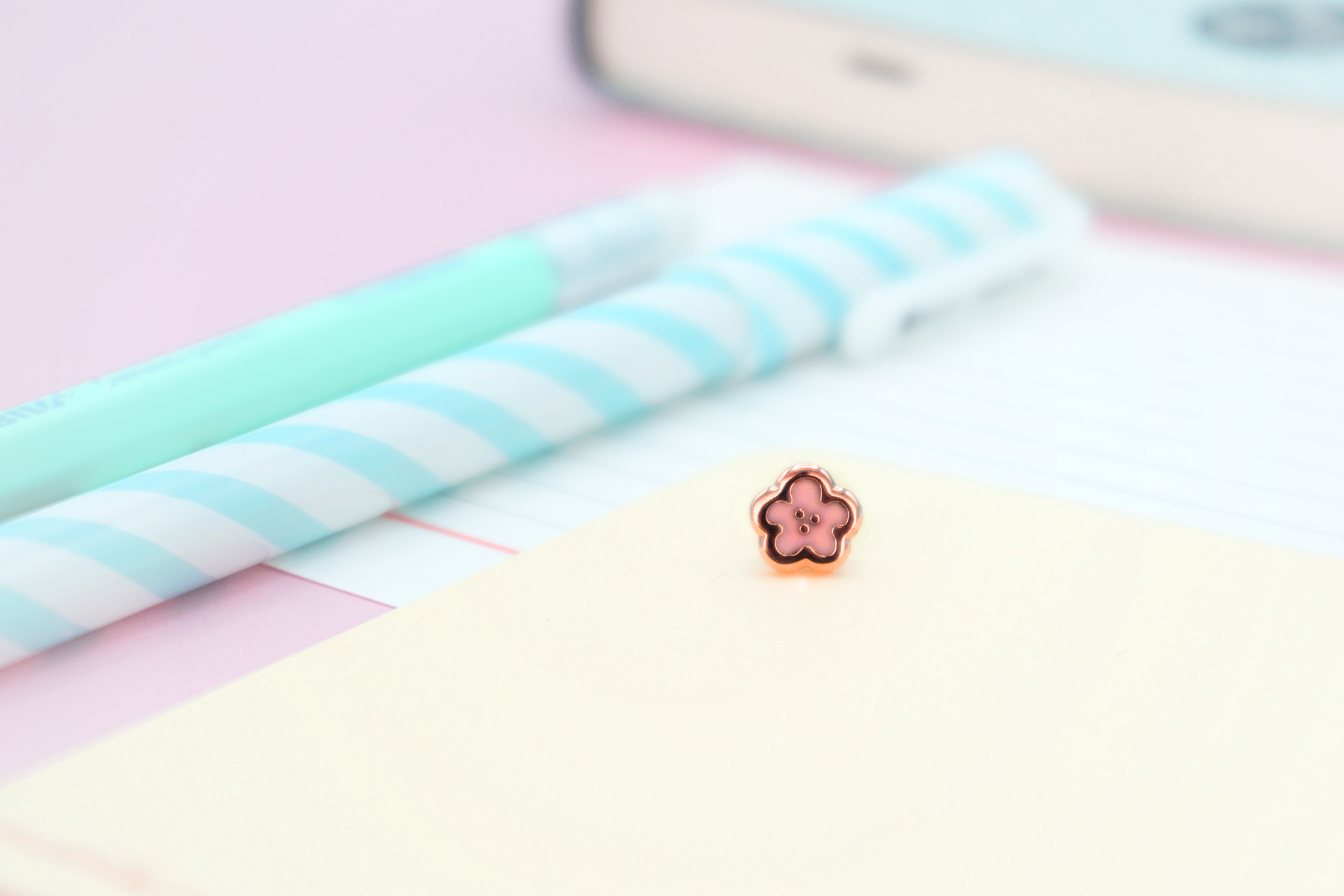 miamouz-tiny-sakura-flower-enamel-pin-bl-te-normal image 2