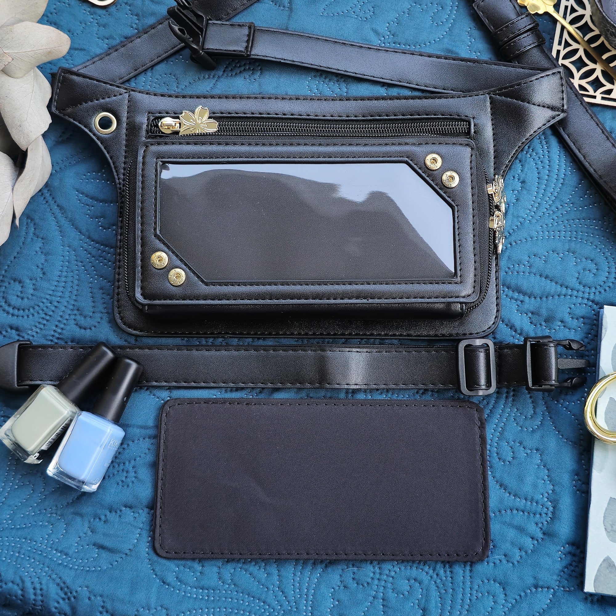 katzenjammerpins-ita-bag-ib241-1-schwarz-gold-bauchtasche image 2