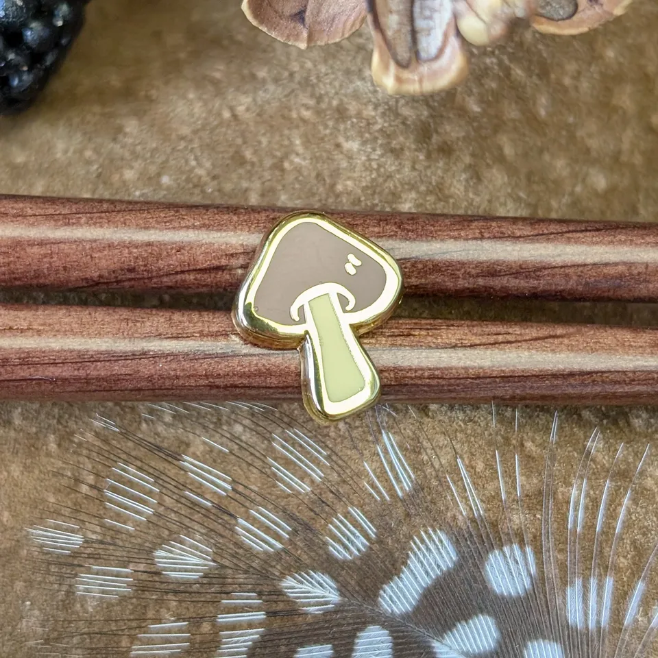 katzenjammerpins-mushroom-mini-pin-emaille-pin-a-grade image 1