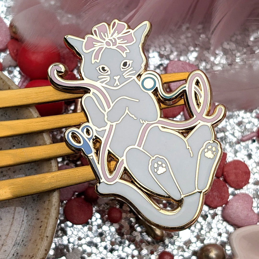 katzenjammerpins-gift-cat-pin-schwarz-hard-enamel image 5