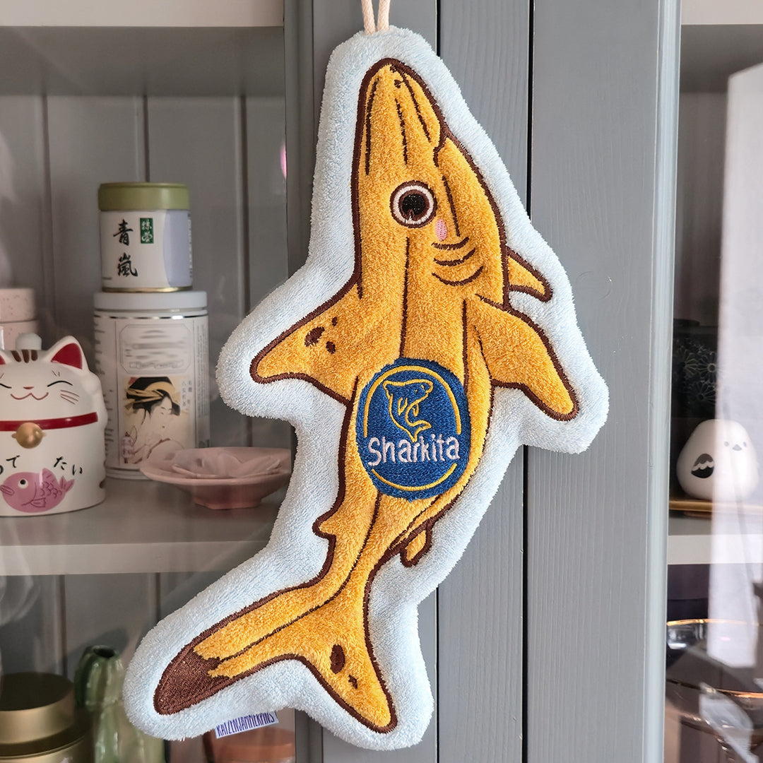 katzenjammerpins-sharkita-handtuch-mikrofaser-30-35-cm image 2