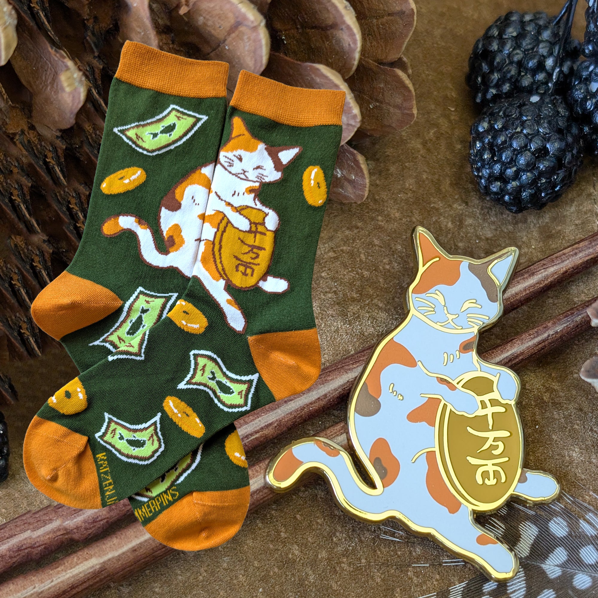 katzenjammerpins-yen-cat-pin-katze-emaille-gold-standard image 3