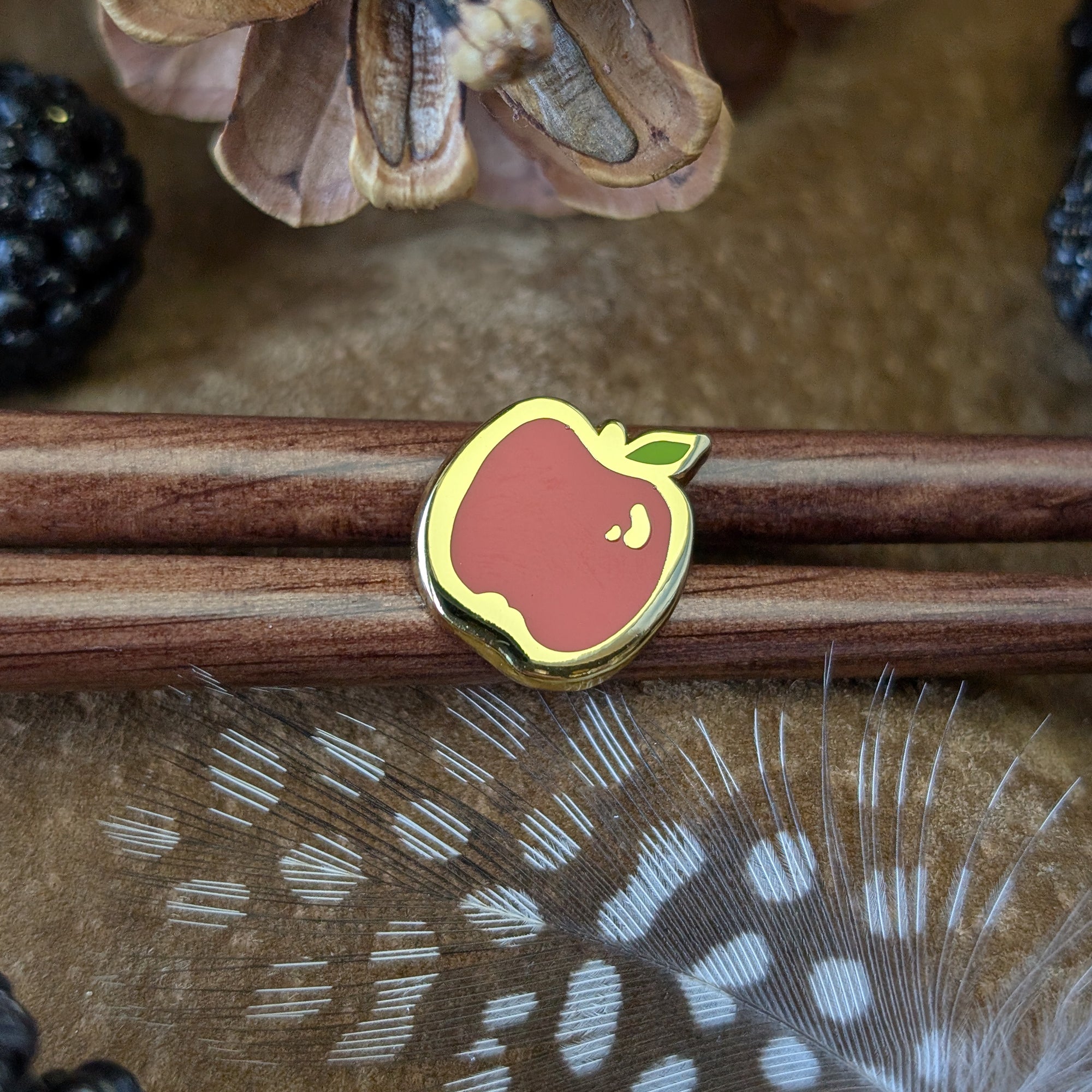 katzenjammerpins-apple-mini-pin-emaille-pin-a-grade image 8