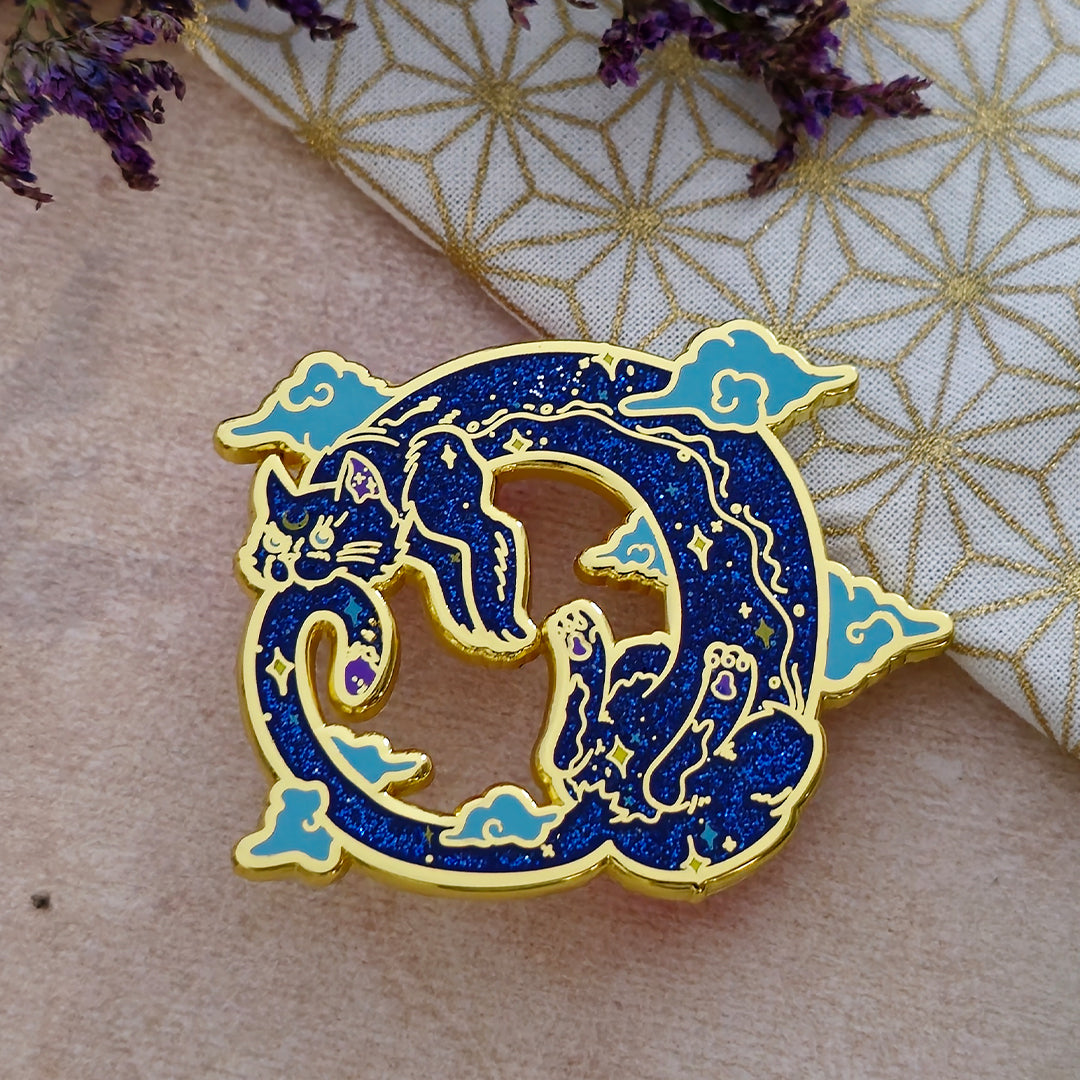 katzenjammerpins-ouroboros-cat-bp241-28-pin-gold-5-cm image 2