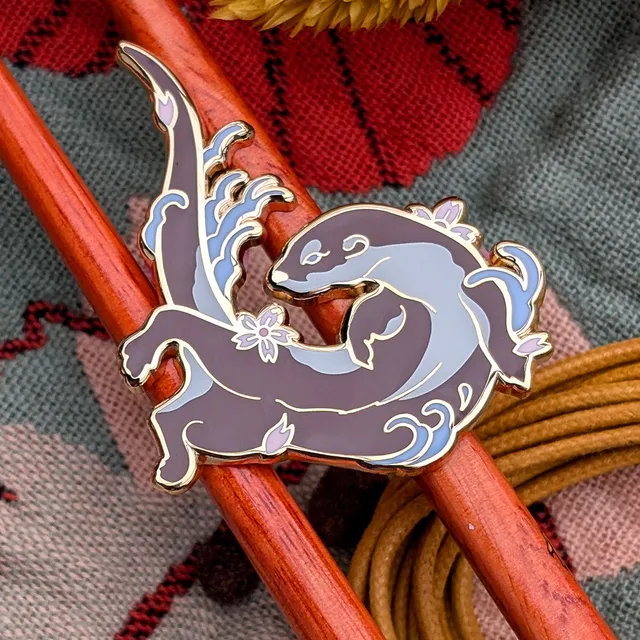 katzenjammerpins-hanami-otter-hard-enamel-pin-gold image 1
