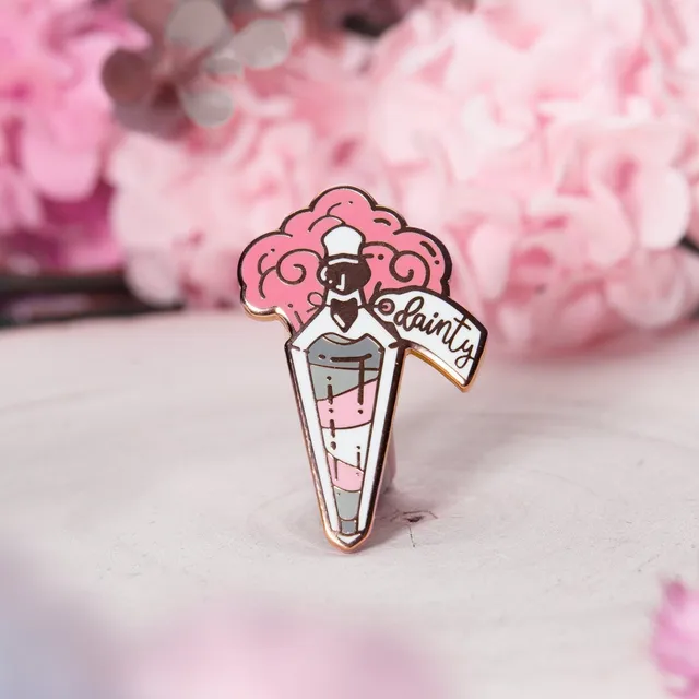 miamouz-pride-potion-demigirl-flag-enamel-pin-36mm-gold image 1