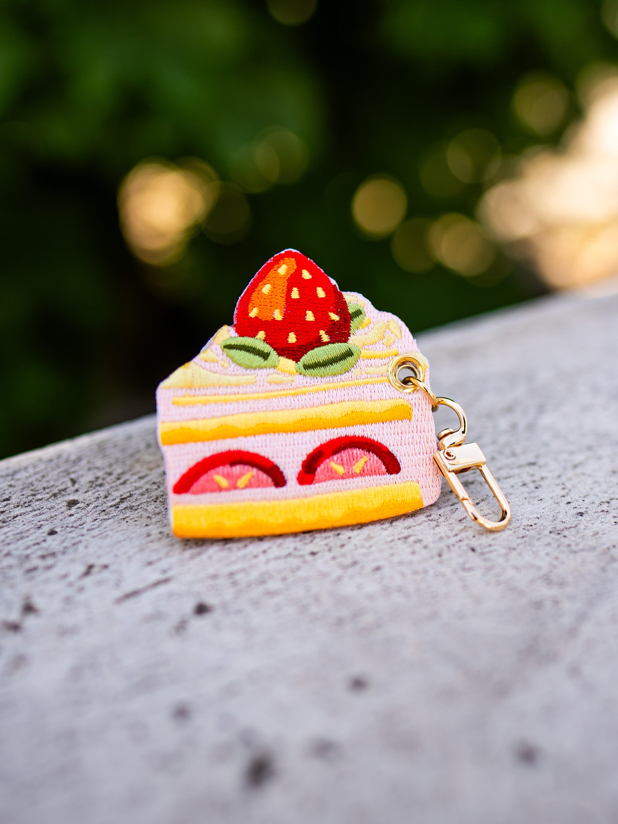 kabujiro-strawberry-cake-stick-charm-anh-nger image 1