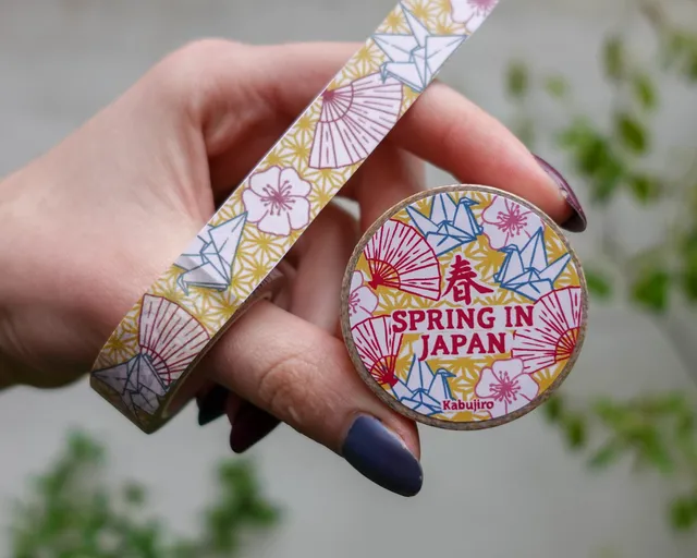 kabujiro-spring-in-japan-cherry-blossom-washi-tape-15mm-sakura image 1