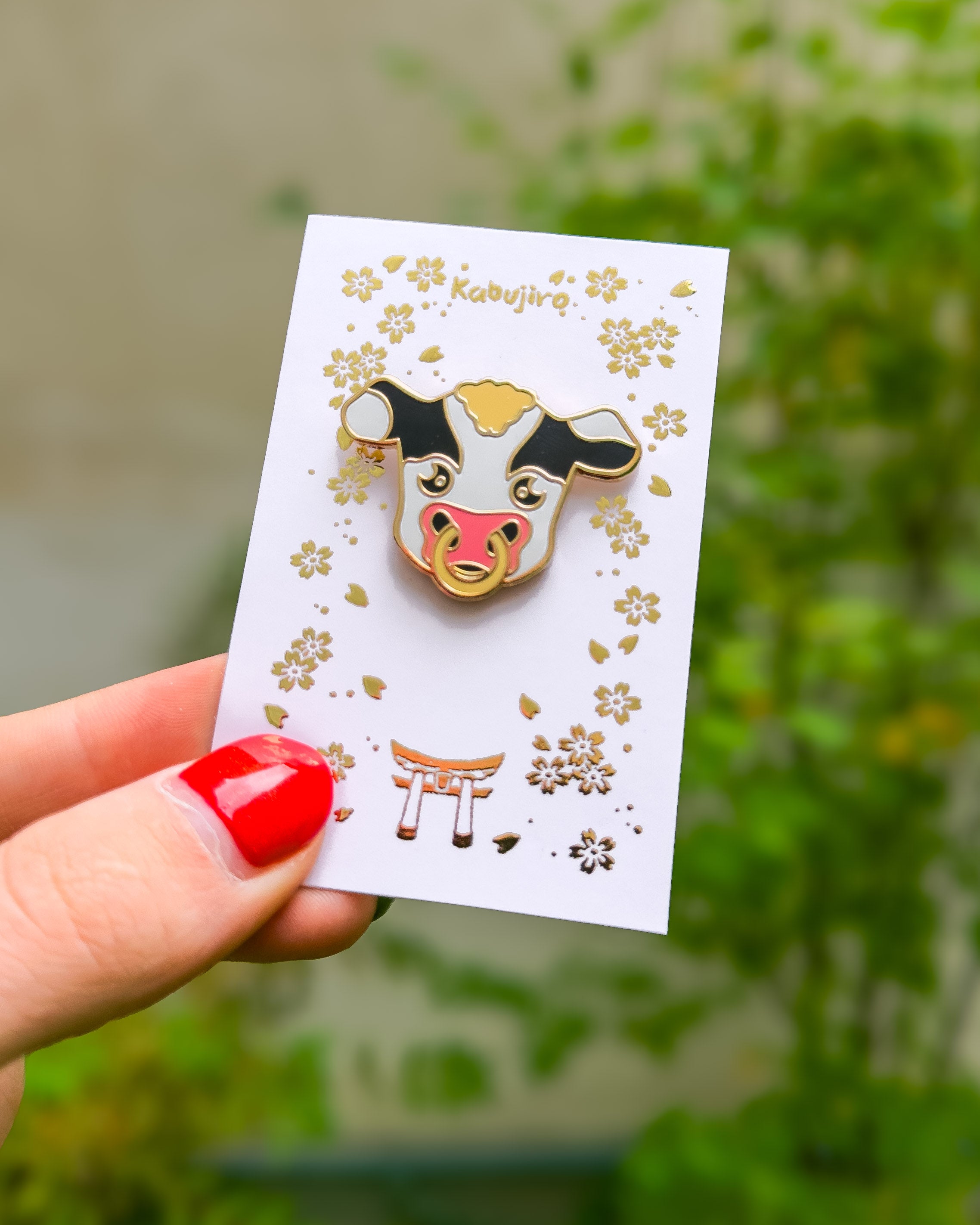 kabujiro-cow-kuh-emaille-pin-28mm-gold-niedlich image 3