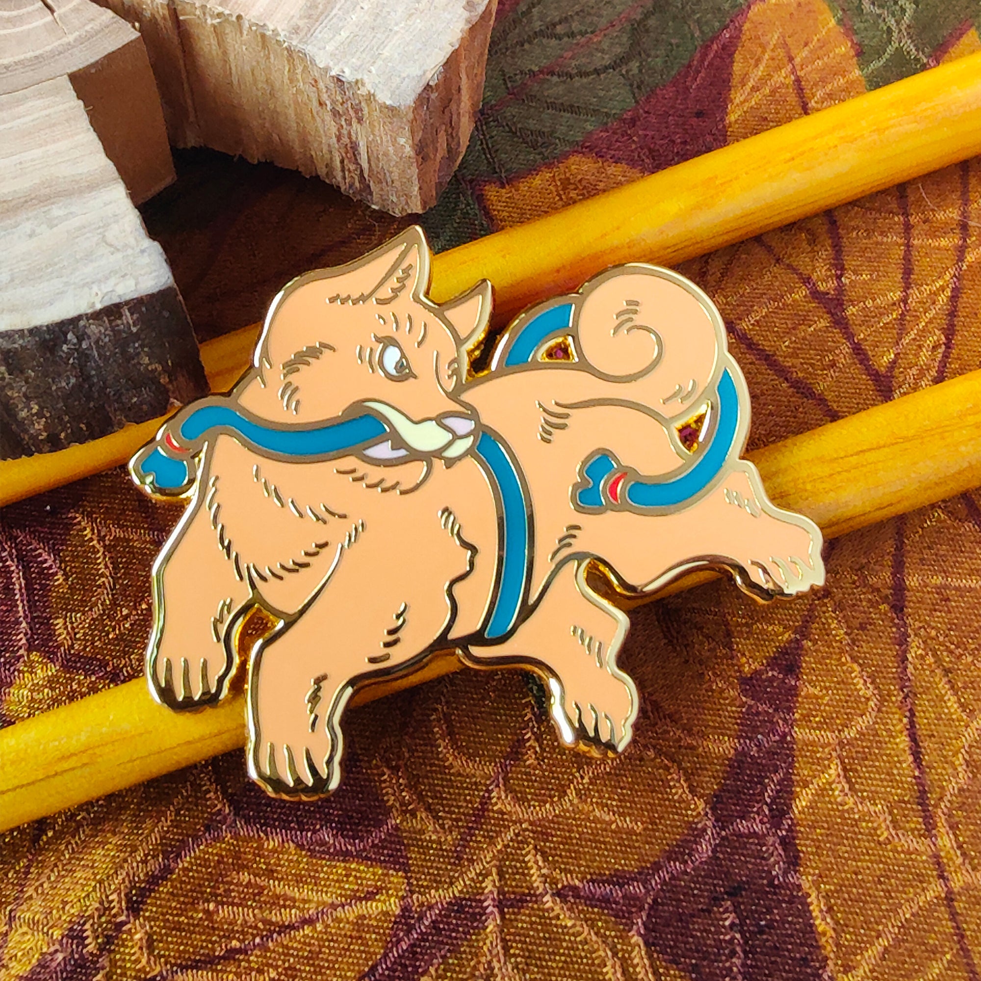 katzenjammerpins-inu-dog-hard-enamel-pin-orange-juniper image 3
