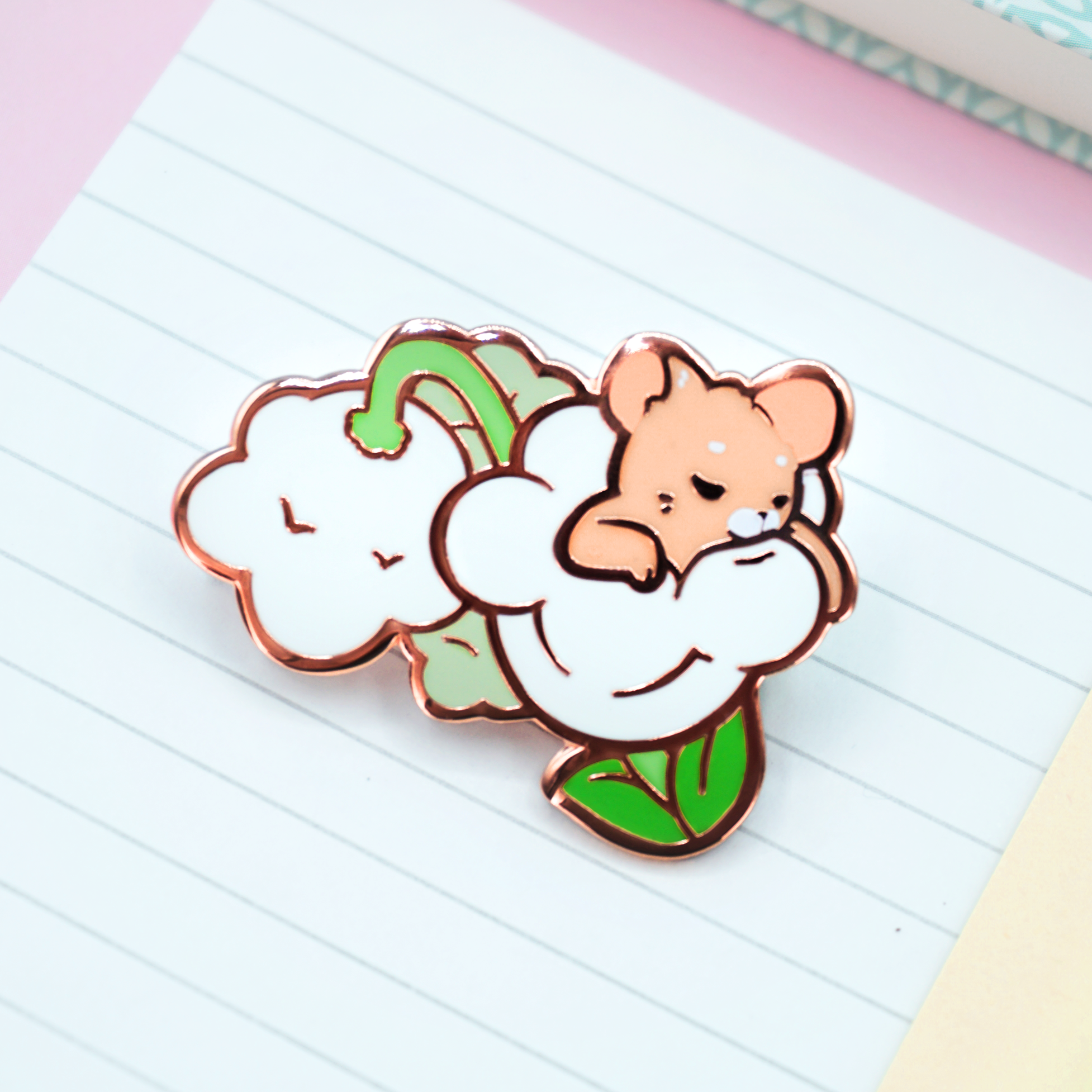 miamouz-sleepy-mouse-enamel-pin-maigl-ckchen-maus image 1